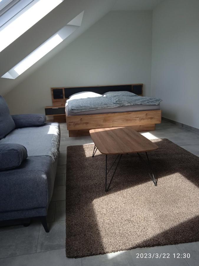 Zimmer Frei 3 Wiesbaden Eksteriør billede