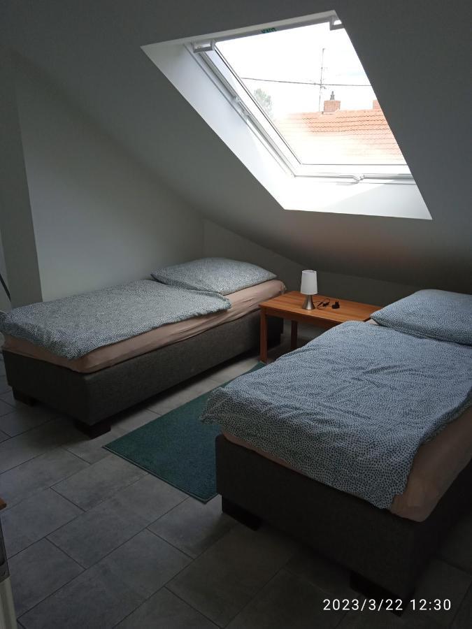 Zimmer Frei 3 Wiesbaden Eksteriør billede